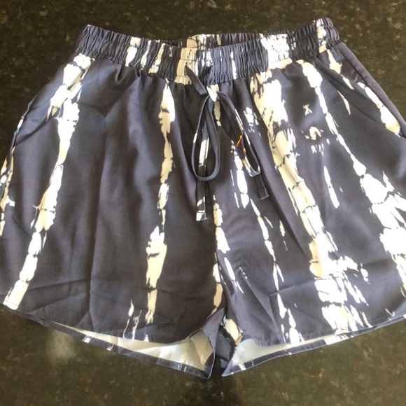 Tie Dye Grey/Blue front tie shorts. - Picture 2 of 2